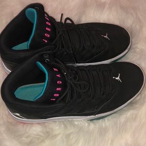JORDANS (worn twice, best deal)